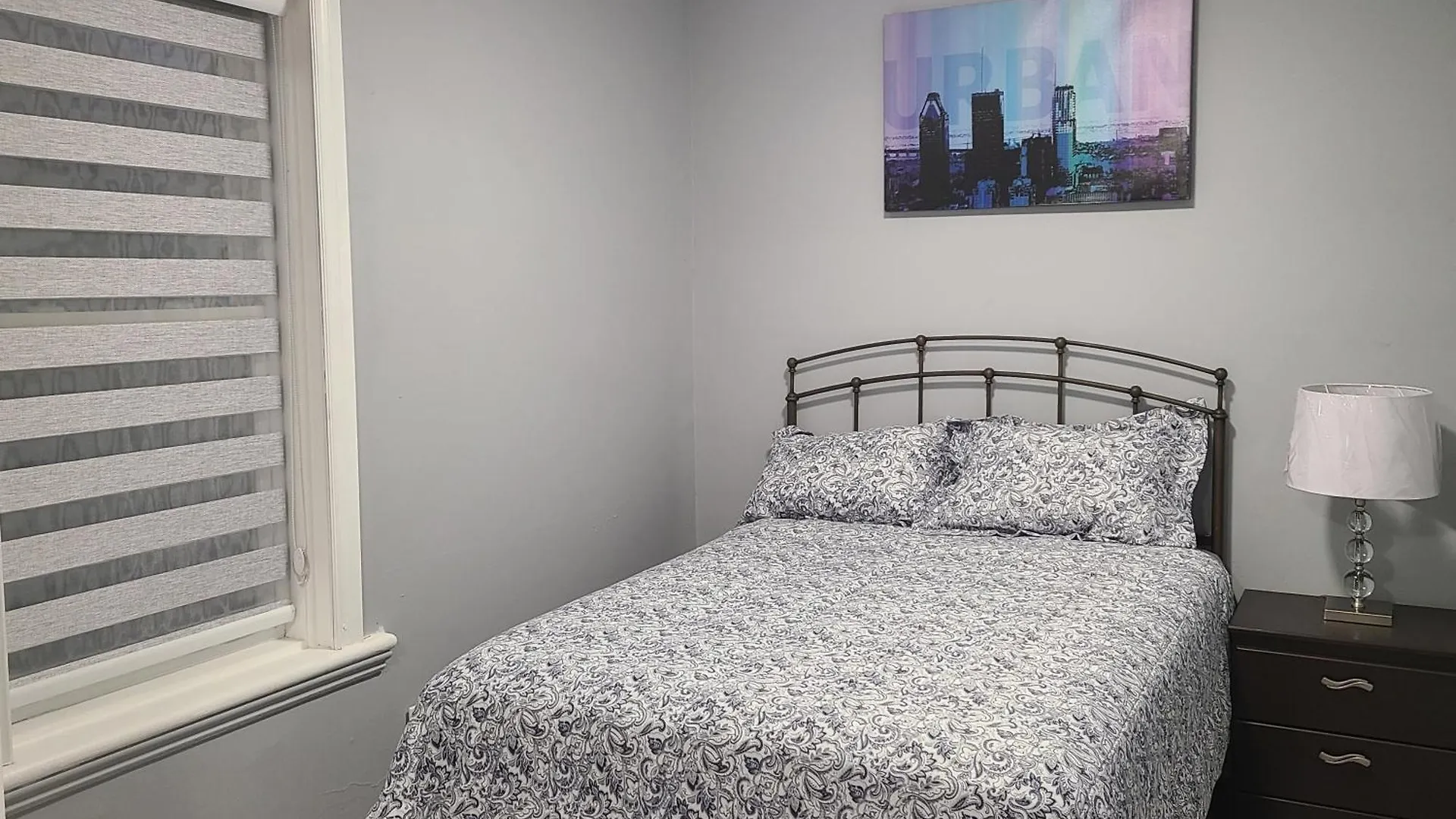 Downtown Ottawa Spacious Room Accommodation