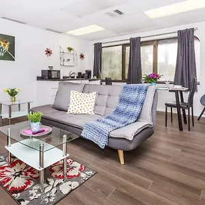 Modern 1br - Chinatown Near Little Italy Ottawa