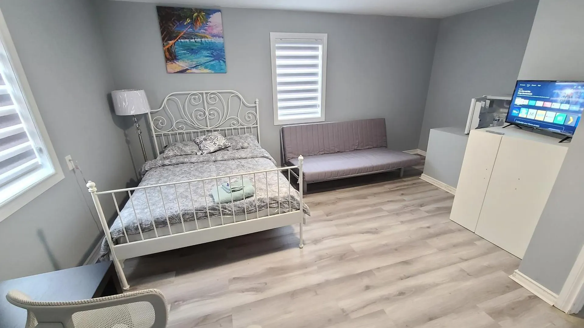 Downtown Ottawa Spacious Room Accommodation